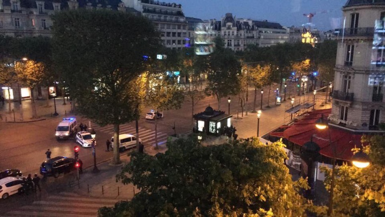 Fusillade aux Champs-Elysées: Un policier tué et 2 autres blessés, l'assaillant abattu