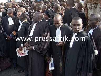 Photos -Sénégal - colère des avocats: les "robes noires" déclenchent l'artillerie lourde
