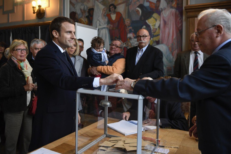 DIRECT #Presidentielle2017 - Taux de participation à 17h : 69.42%