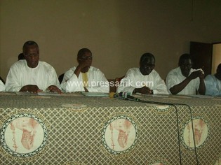 Sémou Pathé Gueye en compagnie des leaders de l'opposition
