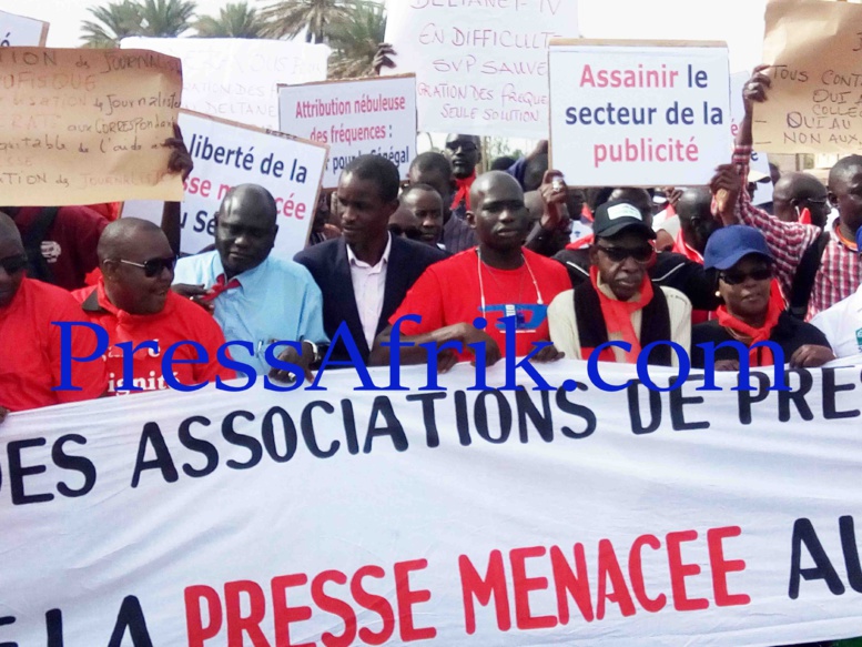 Revivez sur PressAfrik la grande marche de la presse Sénégalaise en Images et video Revivez sur PressAfrik la grande marche de la presse Sénégalaise en Images et video