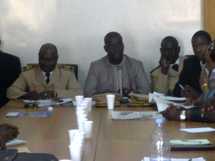 A l'installation du nouveau président du Conseil régional, Malick Gakou au milieu