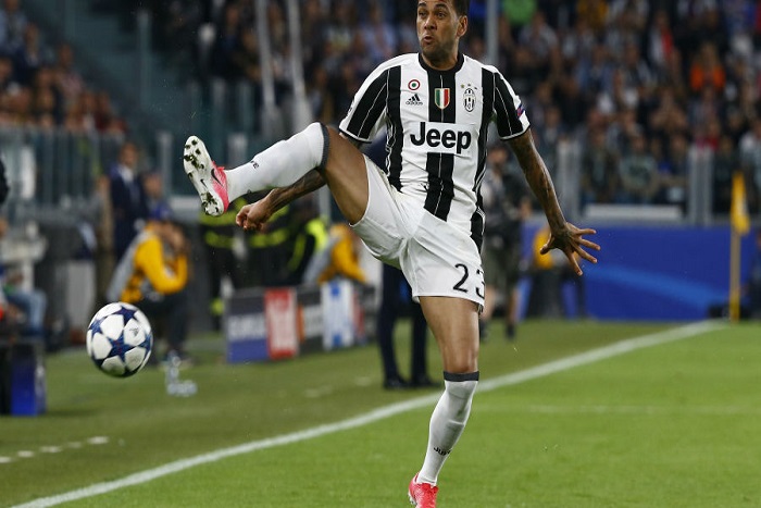 Daniel Alves a tenté de revenir au Barça...