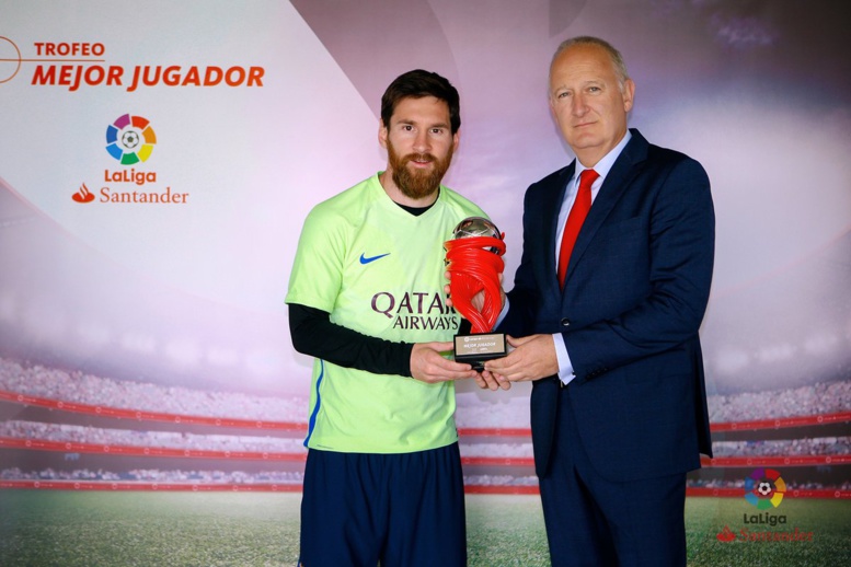 Messi remporte le trophée du joueur du mois en Liga Messi remporte le trophée du joueur du mois en Liga