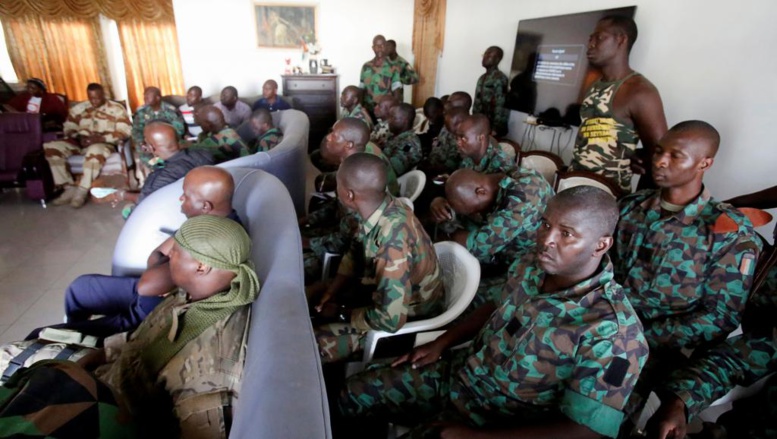 Côte d'Ivoire: revirement des soldats mutins qui renoncent à leurs primes Côte d'Ivoire: revirement des soldats mutins qui renoncent à leurs primes