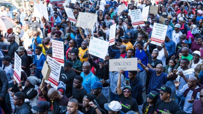 Afrique du Sud: 2 000 manifestants contre les violences faites aux femmes