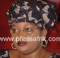 La vice-présidente de l'Assemblée nationale et député-maire de Bambey, Aïda Mbodj