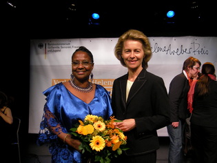 Mme Ursula von der Leyen, ministre de la Famille, des personnes du 3 eme age, des Femmes et de la Jeunesse