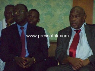 Les secrétaires généraux du PIT, Amath Dansokho et de l'AFP, Moustapha Niasse principal bailleur des assises