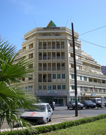 Le siège de la CNCASen plein centre ville à Dakar (Photo: upload.wikimedia.org)