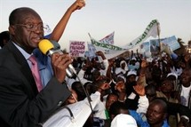 Le secrétaire général de l'AFP, Moustapha Niasse en plein meeting (photo archive)