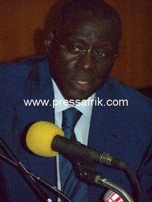 Le président de la CNES, Mansour Kama