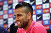 DANI ALVES PROCHE DE REJOINDRE MANCHESTER City DANI ALVES PROCHE DE REJOINDRE MANCHESTER City