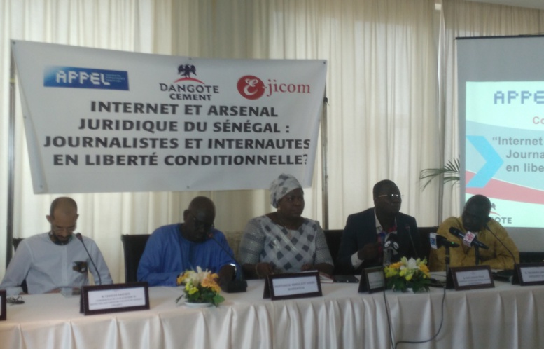 Journalistes et internautes en liberté conditionnelle ? APPEL pose le débat sur la nouvelle législation du code pénal et du code de procédure pénale Journalistes et internautes en liberté conditionnelle ? APPEL pose le débat sur la nouvelle législation du code pénal et du code de procédure pénale