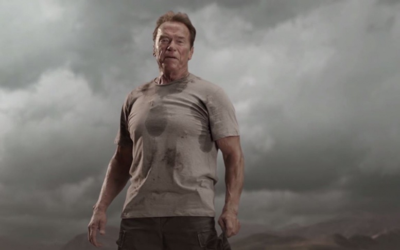 Schwarzenegger, un défenseur de l'environnement habitué aux coups de com' face à Macron Schwarzenegger, un défenseur de l'environnement habitué aux coups de com' face à Macron