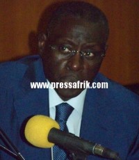Le président de la CNES, Mansour Kama
