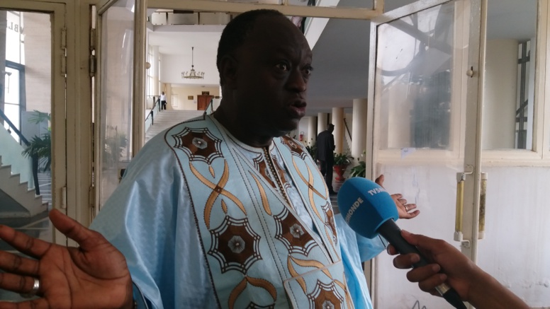 Direct Assemblée : Motions préjudicielles présentées par Me El Hadj Diouf et Mamadou Lamine Diallo rejetées Direct Assemblée : Motions préjudicielles présentées par Me El Hadj Diouf et Mamadou Lamine Diallo rejetées