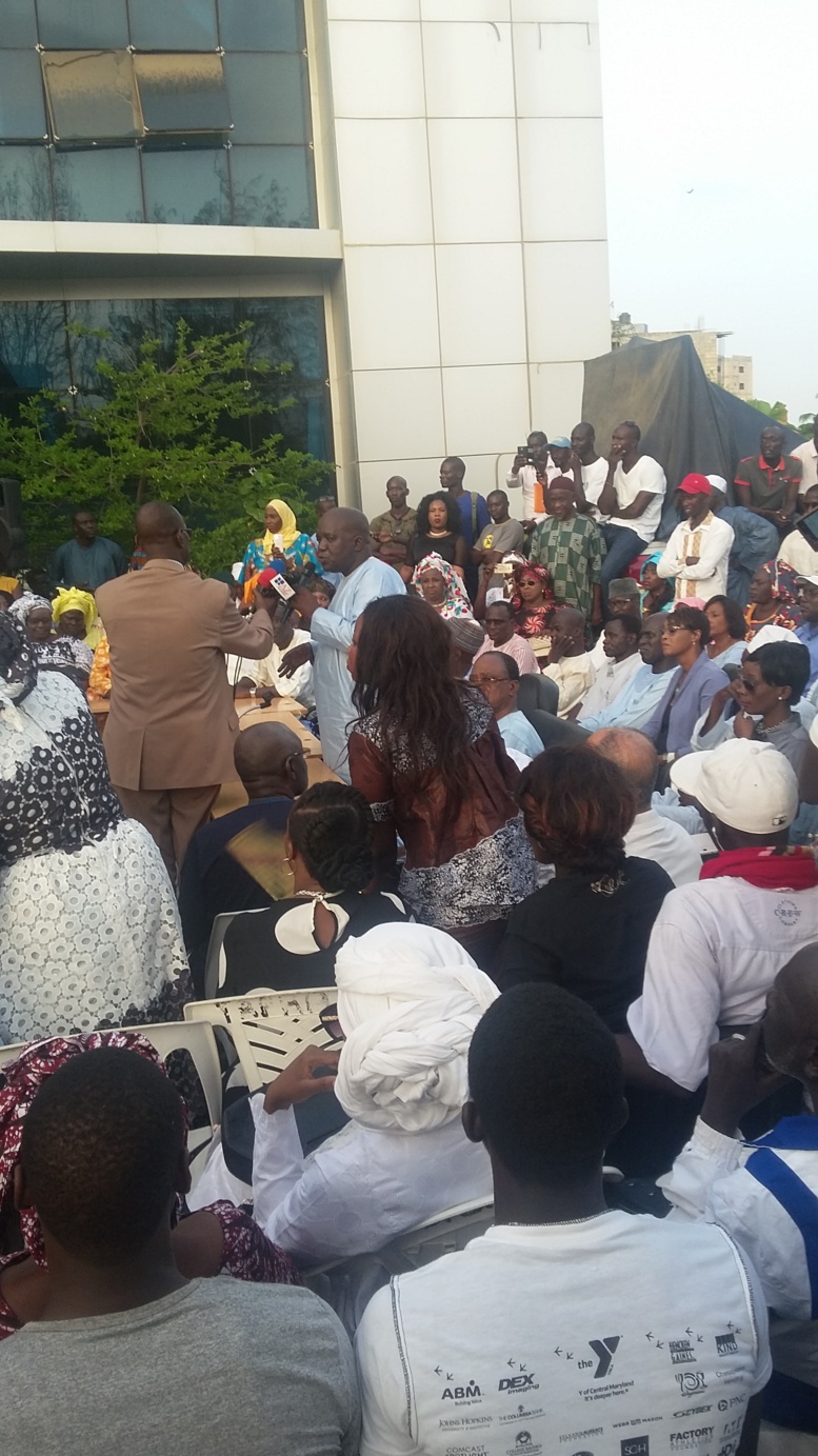 Oumar Sarr menace Macky en direct de la permanence du Pds  : "S'il ne laisse pas atterrir Wade, nous marcherons sur le palais"