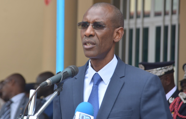 Sortie de la 43ème promotion de l’Ecole Nationale de Police : Abdoulaye Daouda Diallo invite les nouveaux policiers au don de soi et à... Sortie de la 43ème promotion de l’Ecole Nationale de Police : Abdoulaye Daouda Diallo invite les nouveaux policiers au don de soi et à...