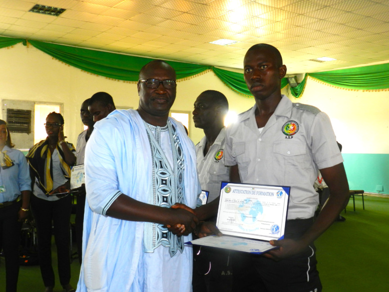 Des Asp formés à la sûreté aéroportuaire