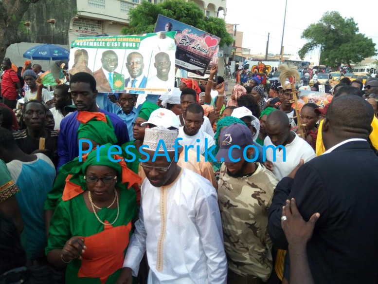 DIRECT Saint-Louis: les premières images de la caravane de "Manko Taxawu Senegaal" DIRECT Saint-Louis: les premières images de la caravane de "Manko Taxawu Senegaal"