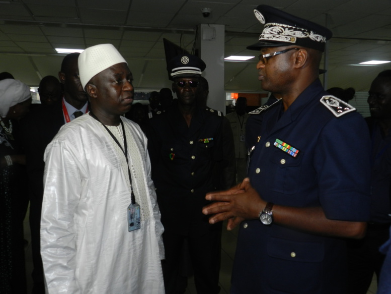 Des « e-gates » à l’Aéroport de Dakar