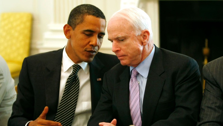 Barack Obama réagit sur Twitter après l'annonce du cancer du Sénateur Mc Cain : "Il ne sait pas à qui il s'attaque" Barack Obama réagit sur Twitter après l'annonce du cancer du Sénateur Mc Cain : "Il ne sait pas à qui il s'attaque"