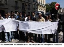 Soutien de Wade à Dadis: des guinéens manifestent à Paris