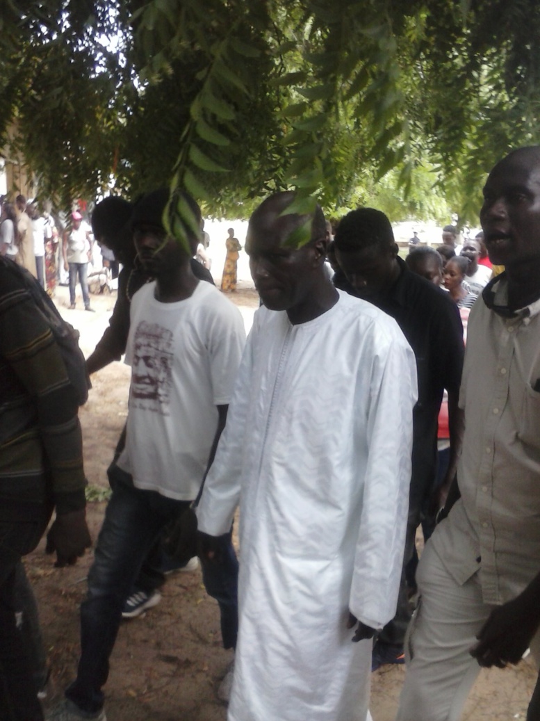 Seydou Gueye : "Il faut regretter le fait que des Sénégalais ont voulu voter et n'ont pas pu le faire » Seydou Gueye : "Il faut regretter le fait que des Sénégalais ont voulu voter et n'ont pas pu le faire »