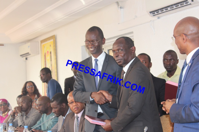 Signature d'une convention de financement : 60 milliards de F CFA mobilisés par SIAA Signature d'une convention de financement : 60 milliards de F CFA mobilisés par SIAA