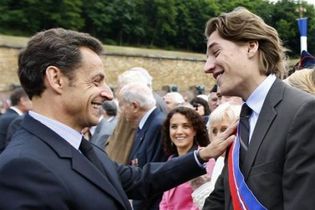 Portrait: Jean Sarkozy, un fiston à piston