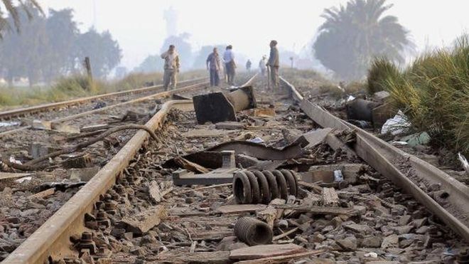 36 morts dans une collision de trains en Egypte