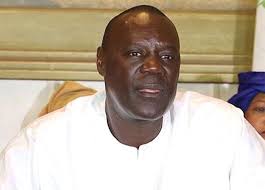 Contentieux entre la mairie et les laveurs de voitures:  Cheikh Gueye estime qu'ils veulent "ruraliser" la SICAP