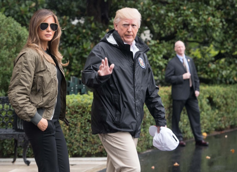 Tempête Harvey : Donald Trump et son épouse sont arrivés au Texas Tempête Harvey : Donald Trump et son épouse sont arrivés au Texas