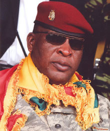 Exclusif Guinée: Le Général Sékouba Konaté approuve la démission de Tibou Kamara