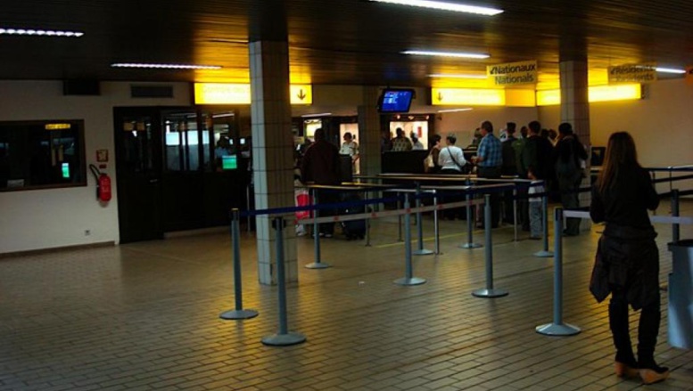 Gabon: Jean Ping et autres leaders politiques interdits de sortie du territoire Gabon: Jean Ping et autres leaders politiques interdits de sortie du territoire