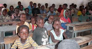 Education-Afrique:59% des enfants méconnaissent les bases en lecture et calcul, selon le Secrétaire de l’ADEA.