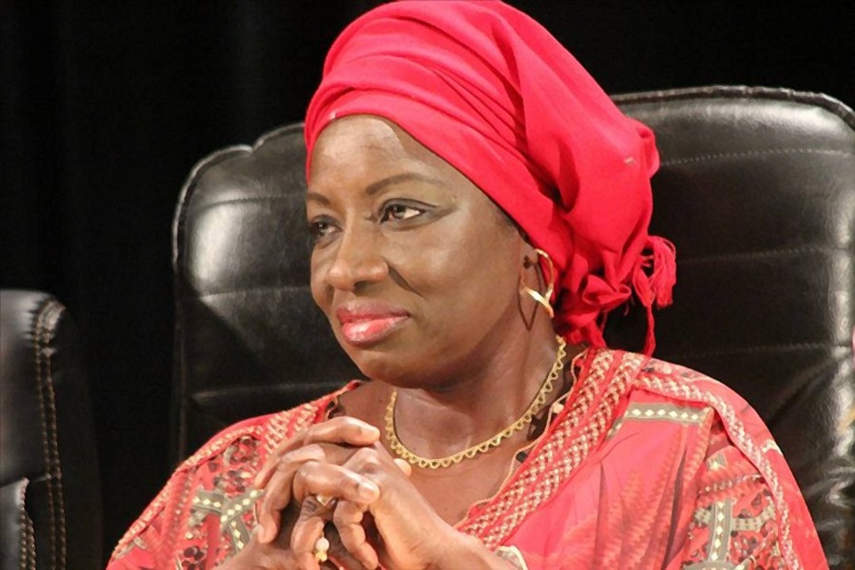 Zappée de l'Assemblée et du Gouvernement: Mimi Touré, ennemie publique n°1 du Palais? Zappée de l'Assemblée et du Gouvernement: Mimi Touré, ennemie publique n°1 du Palais?