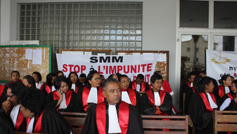 Madagascar: malaise persistant au sein du personnel de justice Madagascar: malaise persistant au sein du personnel de justice