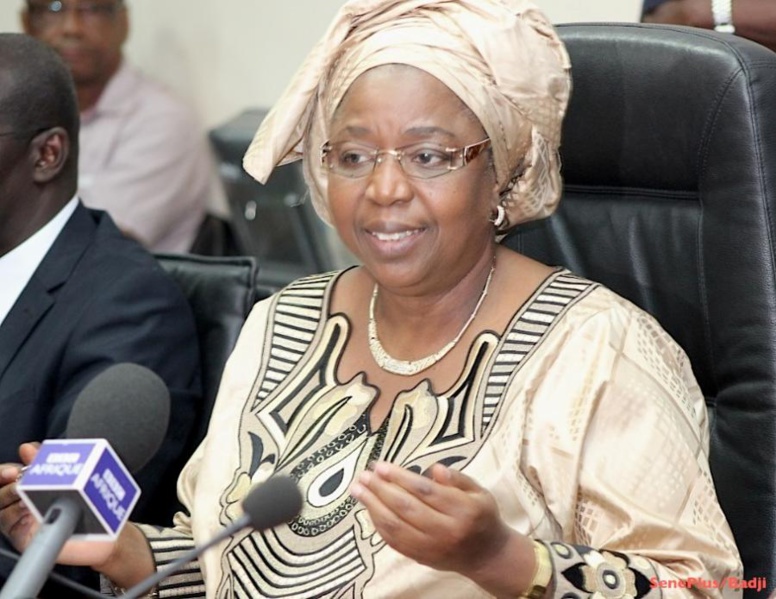 Urgent : Awa Marie Coll Seck nommée Ministre d’Etat auprès du président de la République Urgent : Awa Marie Coll Seck nommée Ministre d’Etat auprès du président de la République