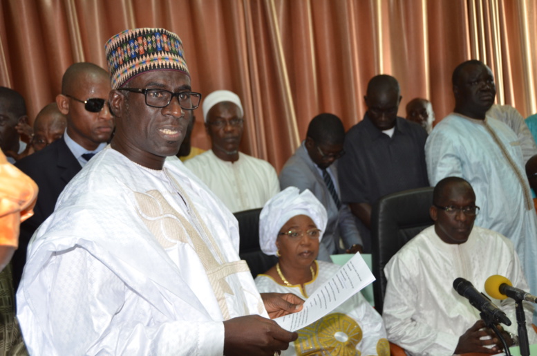 Photos passation de service entre Abdoulaye Diouf Sarr et Awa Marie Coll Seck