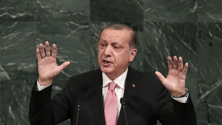 Frontières et pétrole: Erdogan veut sanctionner les kurdes d'Irak Frontières et pétrole: Erdogan veut sanctionner les kurdes d'Irak