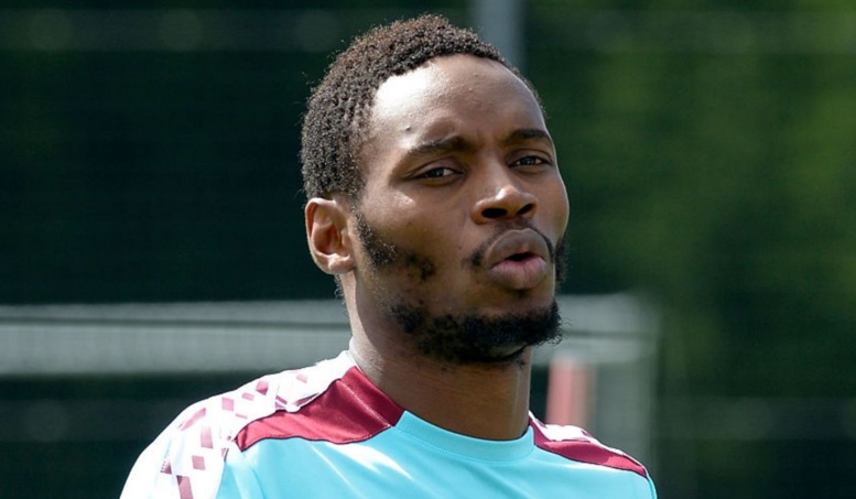 Aliou Cissé sur le retour de Diafra Sakho en équipe nationale : "C'est le moment pour lui" Aliou Cissé sur le retour de Diafra Sakho en équipe nationale : "C'est le moment pour lui"