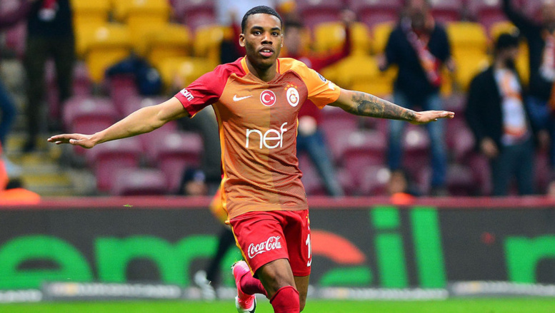 Pape Alioune Ndiaye prévient la défense des "Lions": "Garry Rodrigues est un joueur capable d'emmener de la vivacité et de la..." Pape Alioune Ndiaye prévient la défense des "Lions": "Garry Rodrigues est un joueur capable d'emmener de la vivacité et de la..."