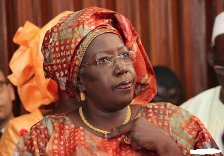 Khoudia Mbaye sort du silence et parle des 4 millions reçus par la Ld : "Le Secrétaire général du parti a dit qu'on lui..." Khoudia Mbaye sort du silence et parle des 4 millions reçus par la Ld : "Le Secrétaire général du parti a dit qu'on lui..."