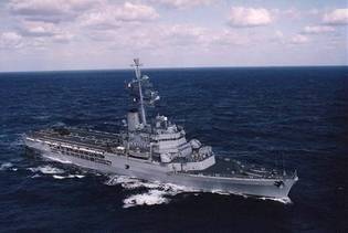 Sénégal Armée française: Le porte-hélicoptères Jeanne d'Arc réalise sa dernière campagne