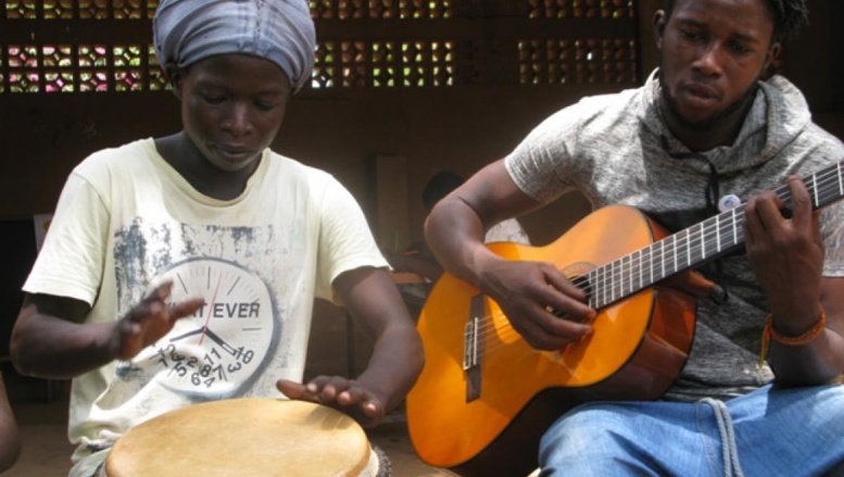 ATD Quart Monde en Afrique: la lutte passe aussi par la culture