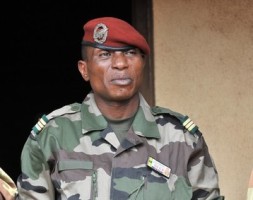 "Il y a un risque de guerre civile si Dadis Carama revient en Guinée", selon Kouchner (Son)