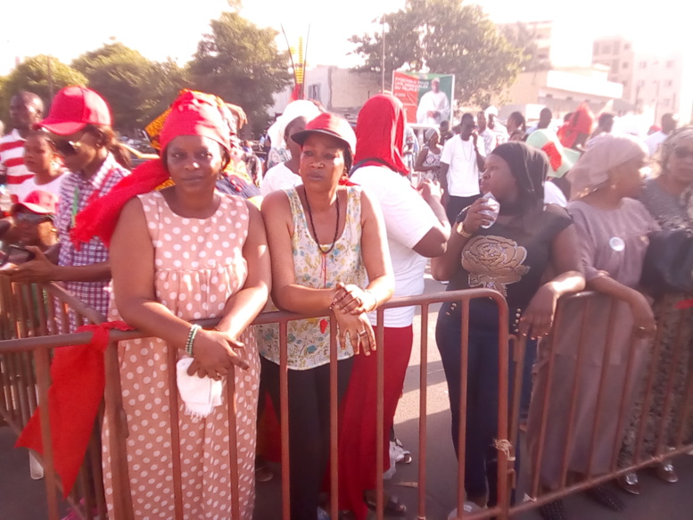 Grand rassemblement: les "khalifistes" ratent le pari de l'heure, la place Sing-Sing Faye tout rouge Grand rassemblement: les "khalifistes" ratent le pari de l'heure, la place Sing-Sing Faye tout rouge