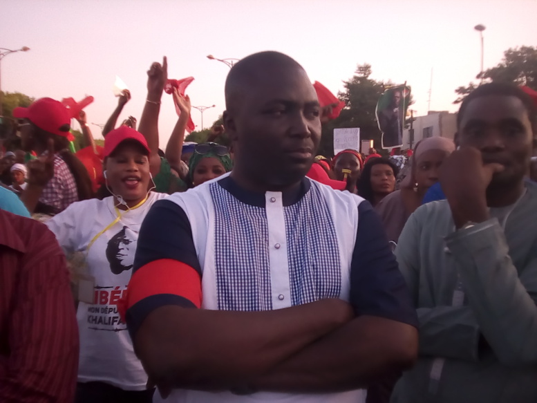 DIRECT Grand rassemblement: arrivée de Bamba Fall DIRECT Grand rassemblement: arrivée de Bamba Fall